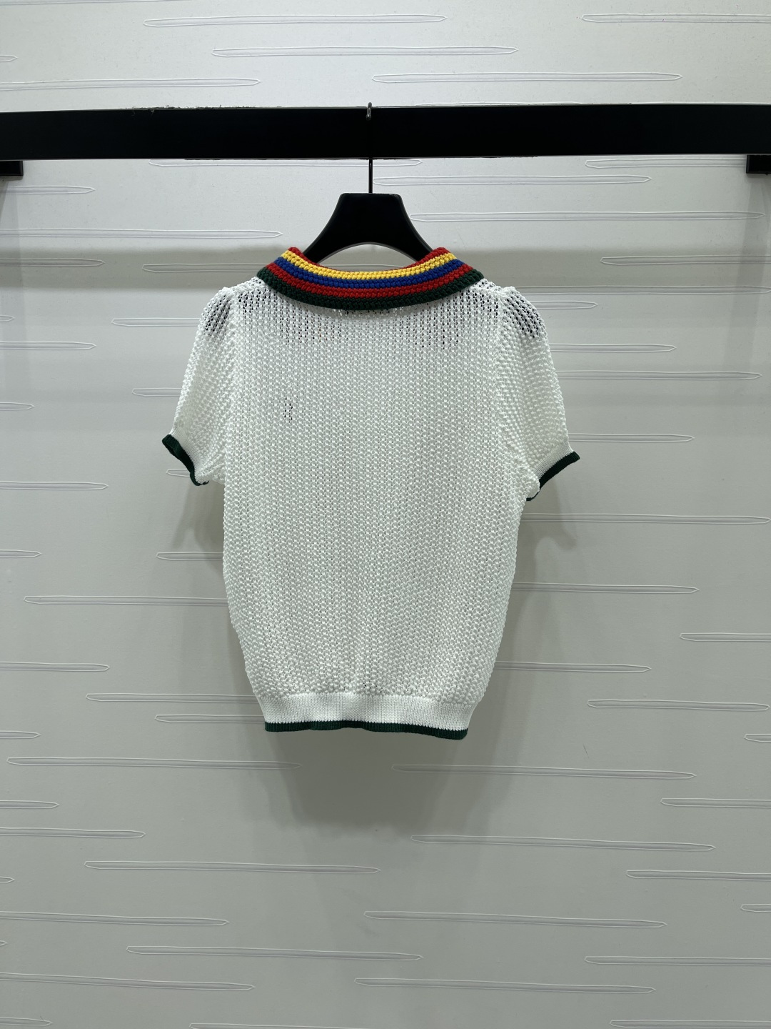 Women's short sleeves